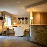 Les Terrasses Hotel