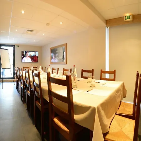 Otel Les Terrasses 3*