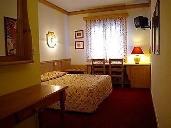 Les Terrasses Отель 3*
