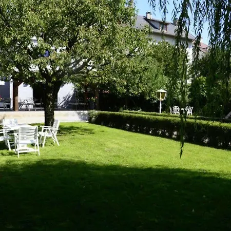 Les Terrasses Отель Анси