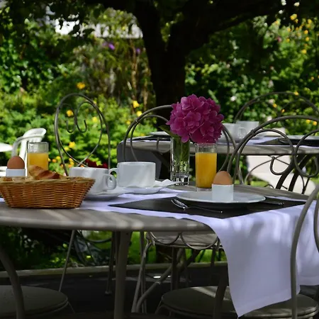 Отель Les Terrasses 3*